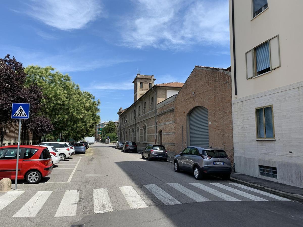 Indipendent Blue Ferrara Exterior foto